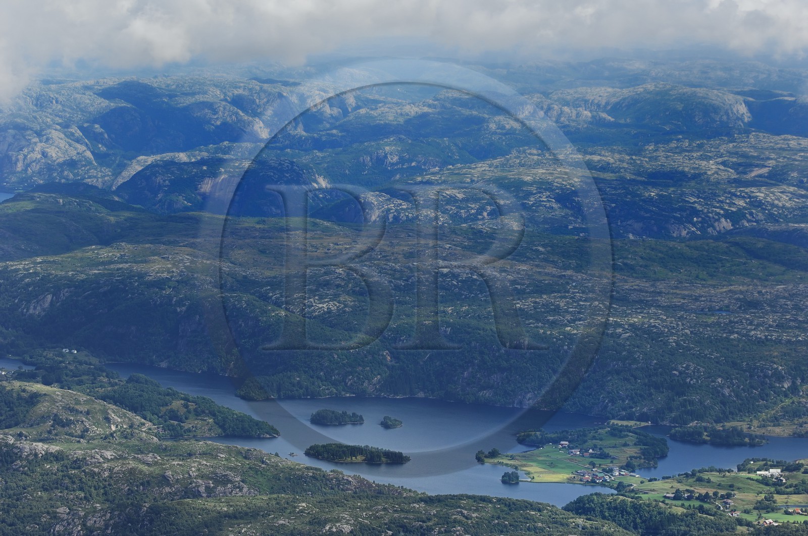 Norvège, Rogaland, intérieur des terres au sud de Stavanger (vue aérienne)