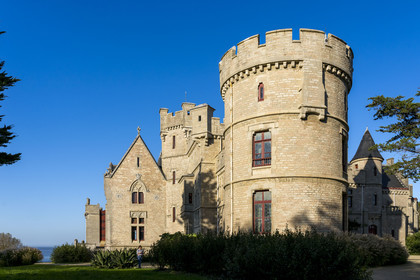 France, Pyrénées-Atlantiques (64), la côte du Pays-Basque, Hendaye, chateau d'Abbadia construit en 1870 par Eugène Viollet-le-Duc pour Antoine d'Abbadie d'Arrast