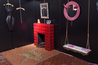 France, Var (83), La Dracénie, Salernes, le musée Terra Rossa maison de la céramique architecturale de l'architecte J.-M. Wilmotte, exposition de créations contemporaines de Vanessa Vagh