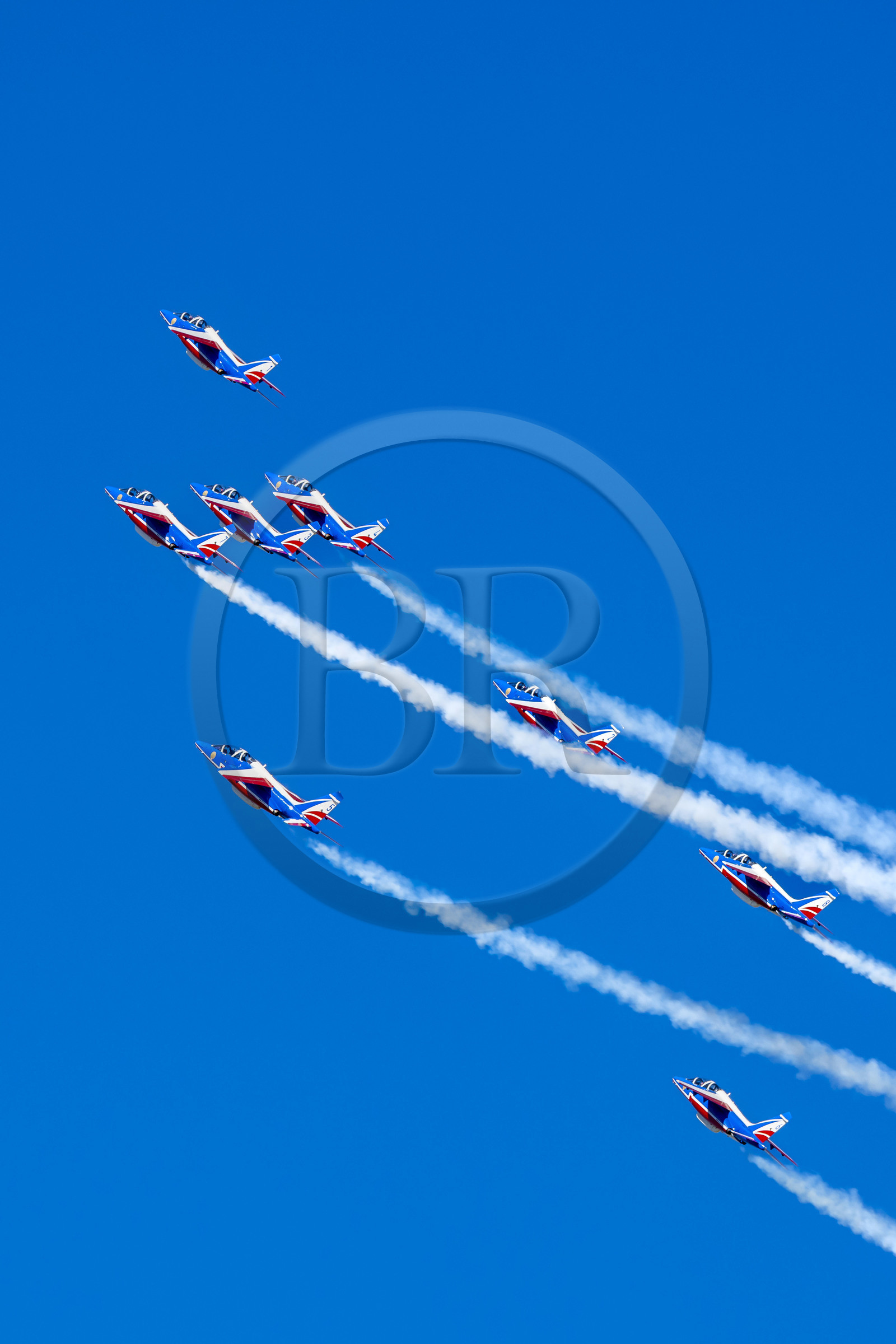 France, Bouches-du-Rhône (13), Salon-de-Provence, base aerienne 701, base de la Patrouille de France (PAF pour Patrouille acrobatique de France) de l'Armée de l'air et de l'espace française, les avions Alphajet en formation lors d'un vol d'entrainement