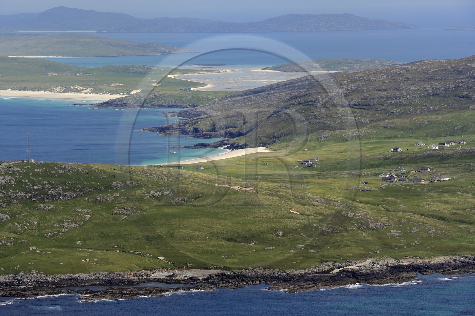 Royaume-Uni, Ecosse, Hébrides extérieures, Ile de Barra, plages de la côte Ouest (vue aérienne)