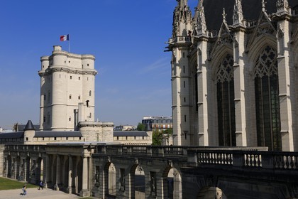 France, Val-de-Marne (94), Vincennes, le château de Vincennes, le donjon et la Sainte Chapelle