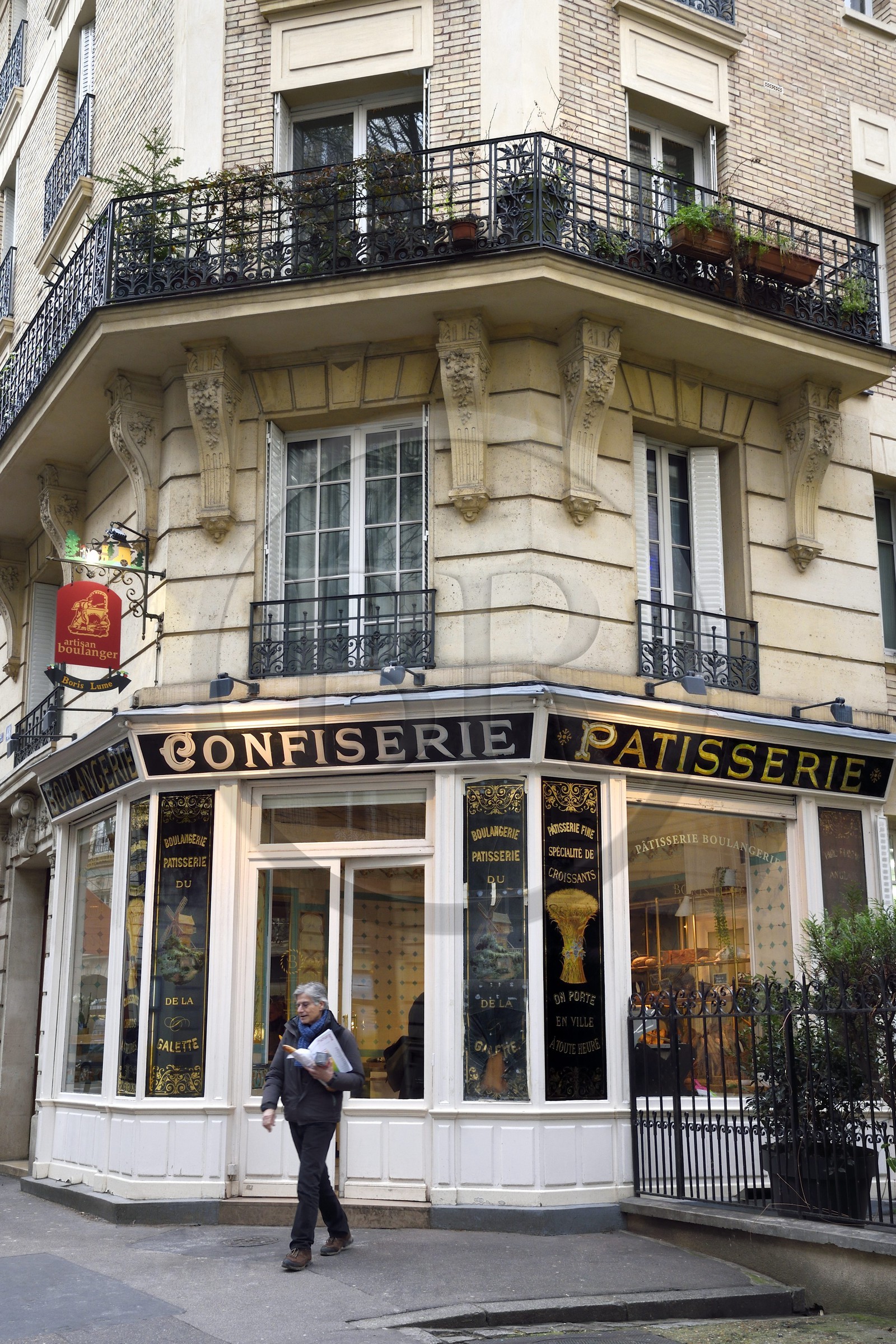 France, Paris (75), Patisserie Boulangerie Boris Lumé dans la rue Caulaincourt