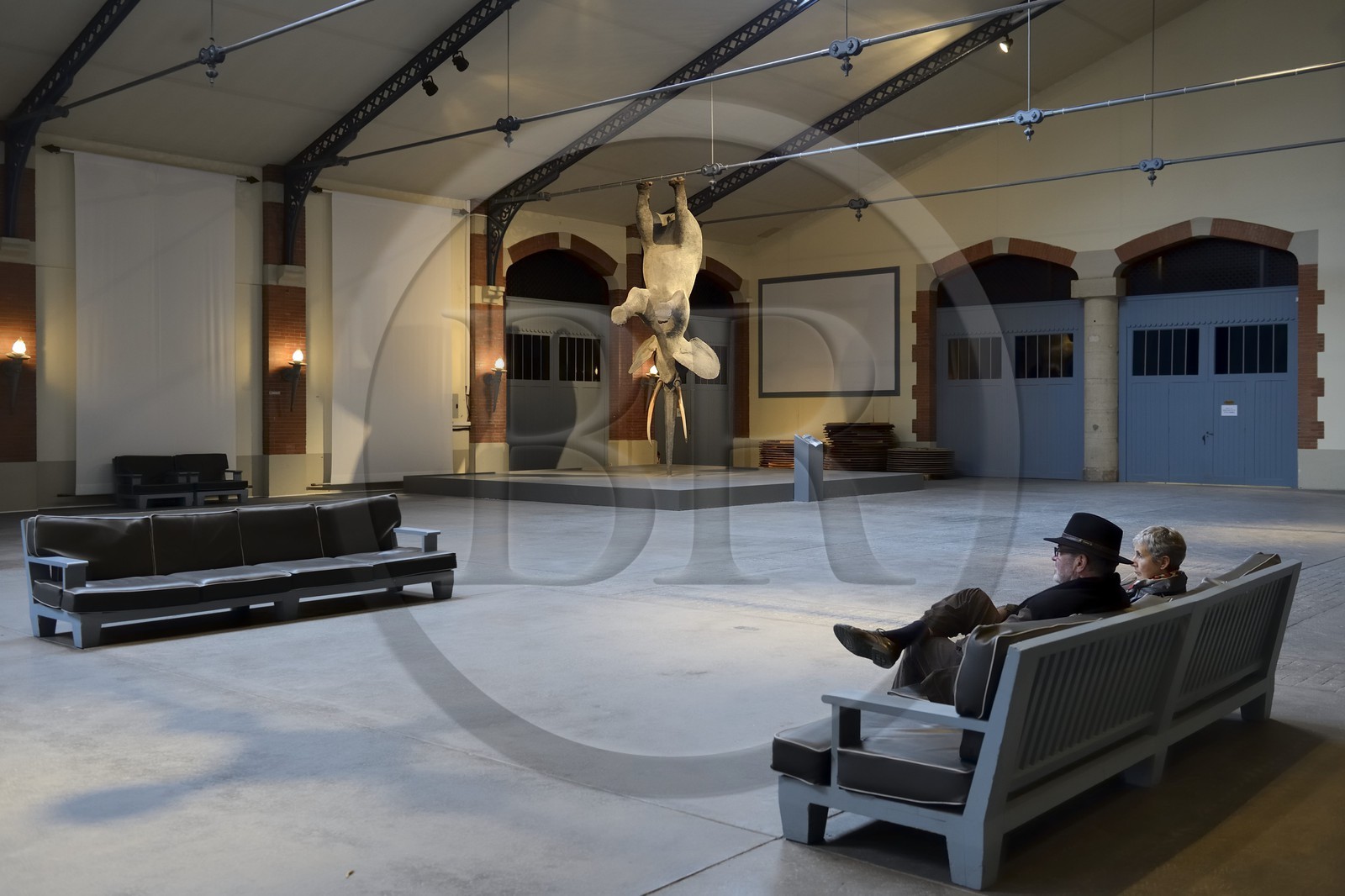 France, Marne (51), Reims le champagne, entrée des caves du Domaine Pommery,  l’éléphant de Daniel Firman