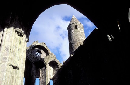 Irlande, comté de Tipperary, cathédrale à ciel ouvert, rocher de Cashel