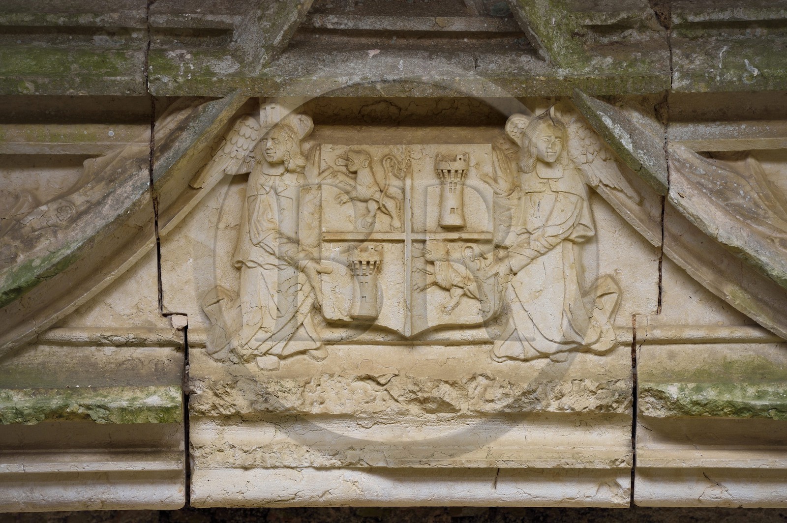 France, Dordogne (24), Rouffignac-Saint-Cernin-de-Reilhac, chateau de l'Herm, détail de la cheminée