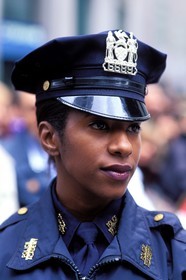 états-Unis, New York, Manhattan, l' officier de police Tricia Braxton