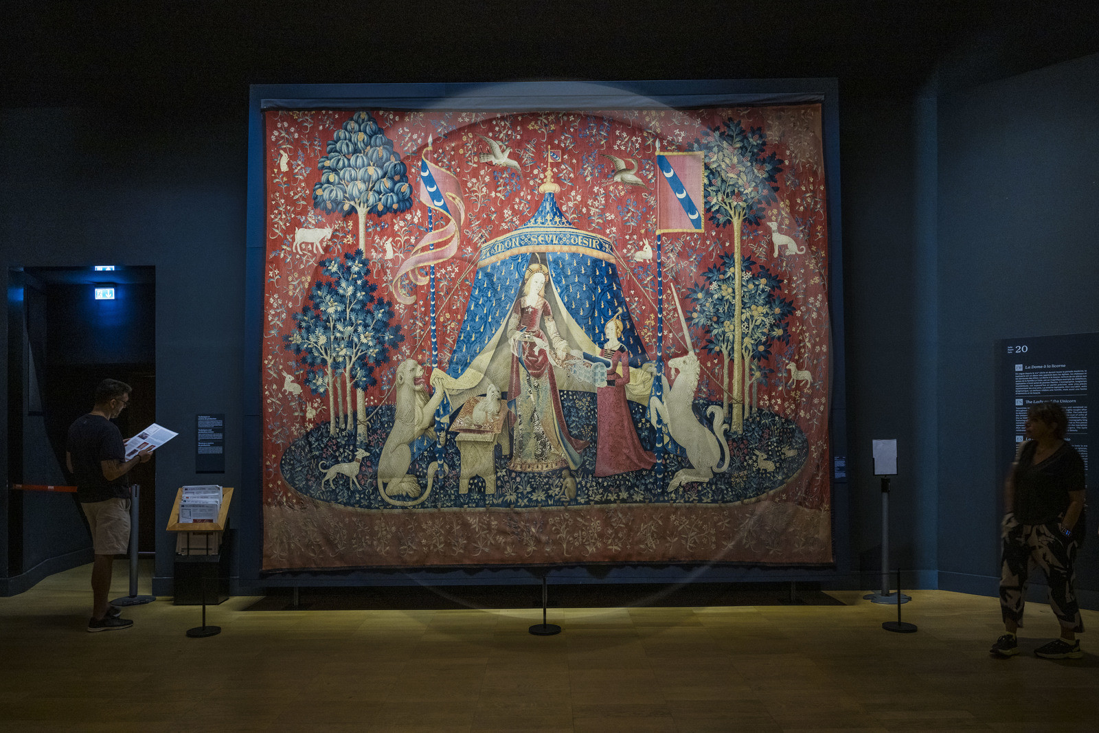 France, Paris (75), Musée de Cluny - Musée national du Moyen-Age, tapisseries de la Dame à la Licorne appelée Mon seul Désir (un sixième sens le coeur ?), (vers 1500, laine et soie)