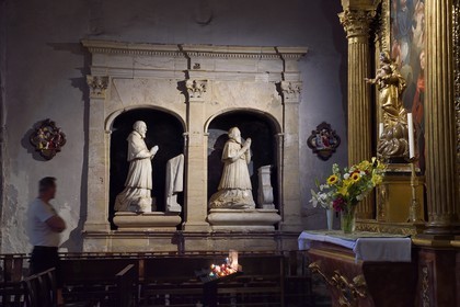 France, Var (83), Fréjus, la cathédrale Saint Léonce (XVIe siècle), orants (priants)
