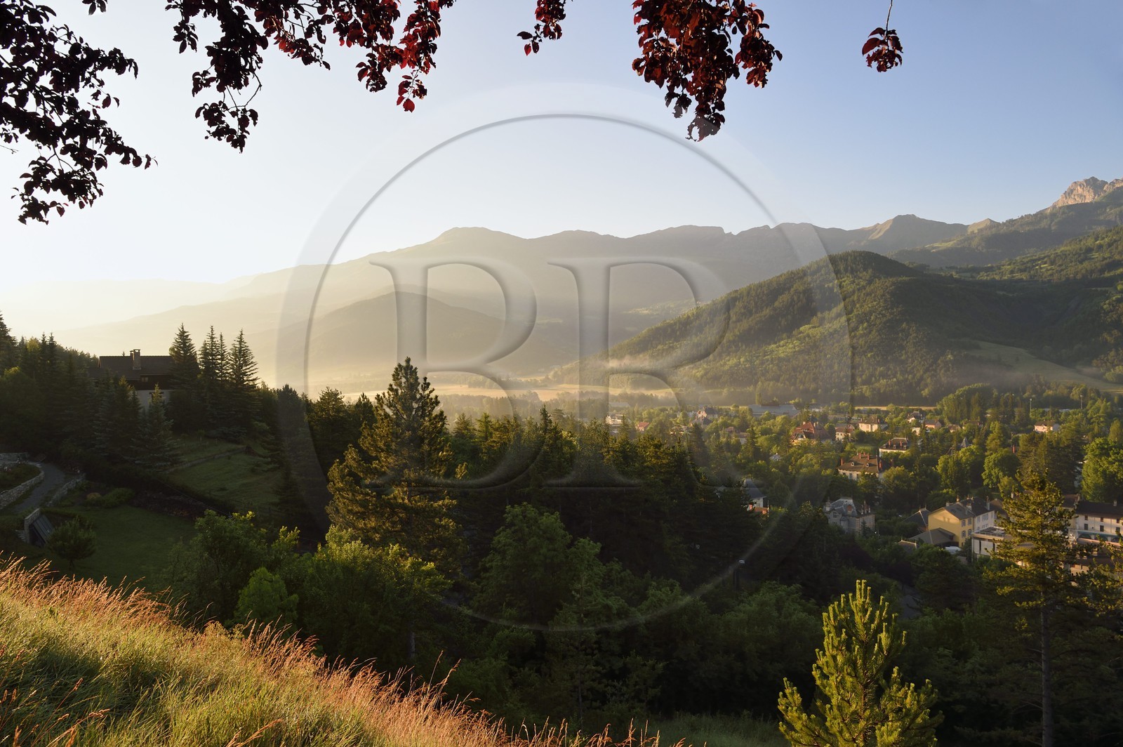 France, Alpes-de-Haute-Provence (04), vallée de l'Ubaye, Barcelonnette et la vallée