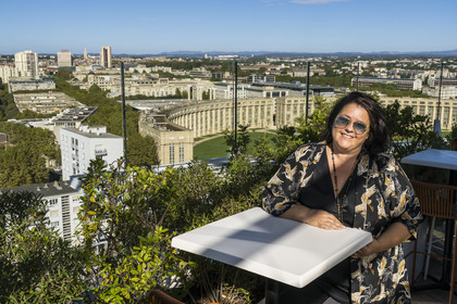 France, Hérault (34), Montpellier, quartier d'Antigone conçu par l'architecte catalan Ricardo Bofill depuis le bar au rooftop de l'immeuble L'Arbre Blanc de l'architecte japonais Sou Foujimoto