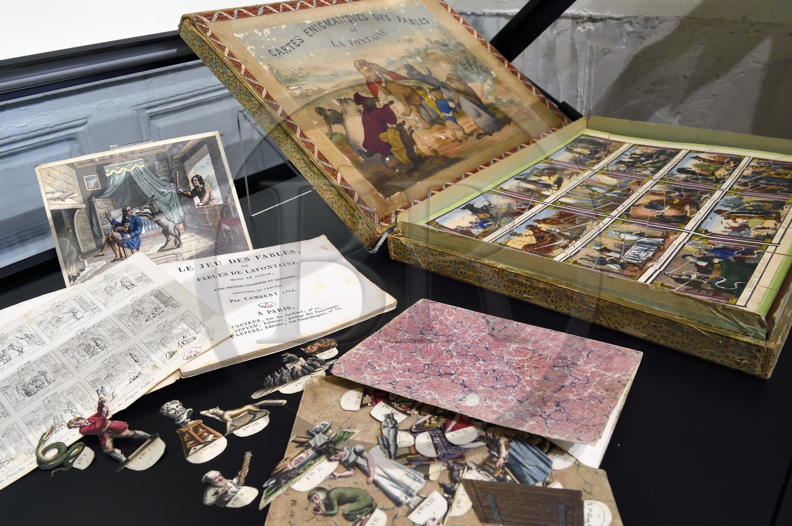 France, Aisne (02), Château-Thierry, Musée Jean de La Fontaine - Ville de Chateau-Thierry, jeux du XIXème siècle, produits dérivés des Fables de La Fontaine
