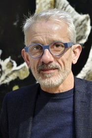 France, Paris (75), l'artiste peintre Philippe Cognée préparant son exposition à la galerie Templon