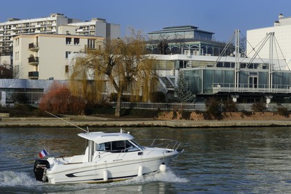 France, Val-de-Marne (94), Nogent-sur-Marne, le Pavillon Baltard vu depuis les bords de Marne