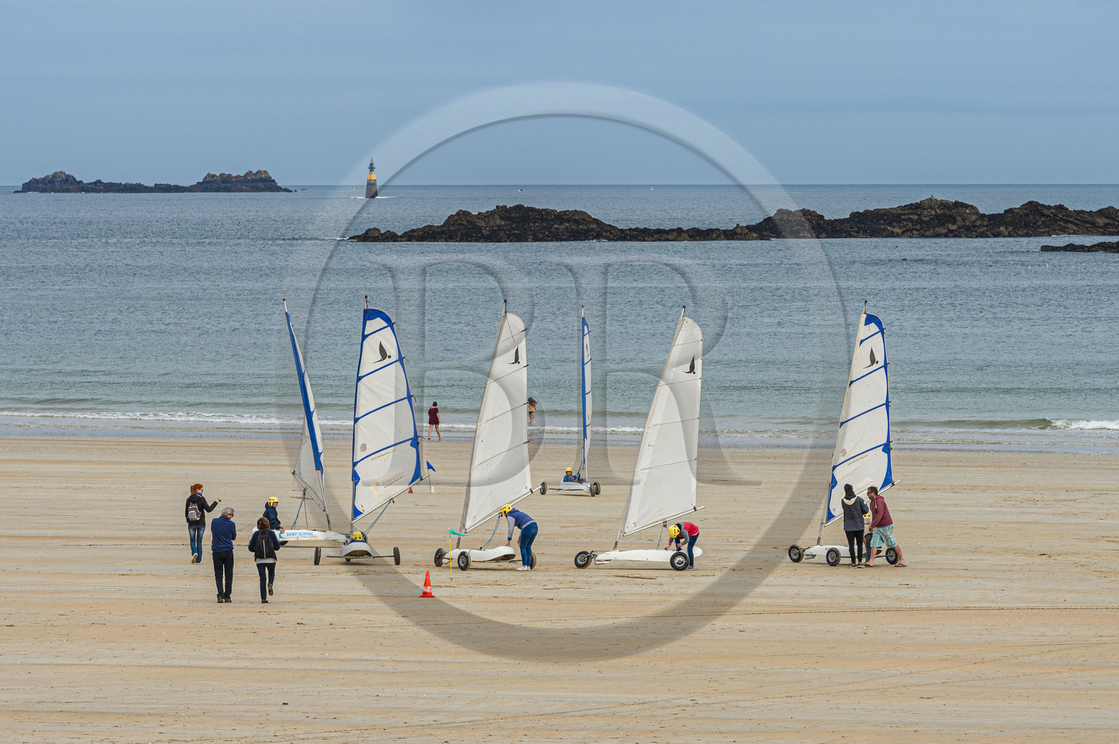 France, Ille-et-Vilaine (35), Côte d'Emeraude, Saint-Malo, char à voile sur la plage de La Hoguette