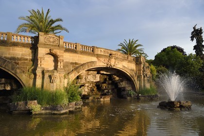 France, Moselle (57), Metz, bassin de l'Esplanade, fontaine de Guillaume 1er