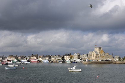 France, Manche (50), Val de Saire, Barfleur, labellisé Les Plus Beaux Villages de France, le port