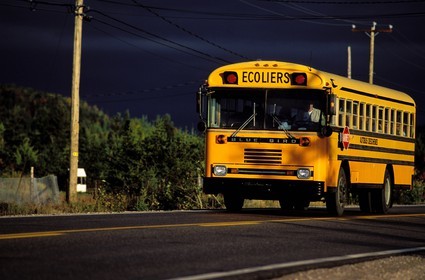 Canada, province de Québec, région du Manicouagan, Tadoussac, bus de ramassage scolaire