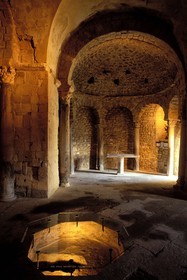 France, Vaucluse (84), Venasque, labellisé Les Plus Beaux Villages de France, baptistère du Vème siècle