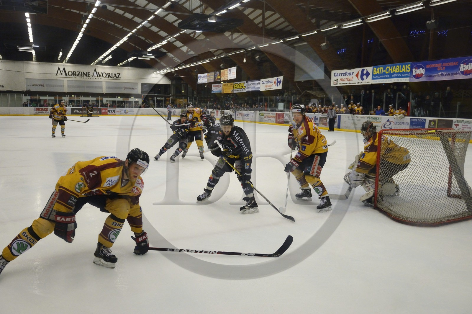 France, Haute-Savoie (74), Morzine, match de hockey sur glace du Hockey Club Morzine-Avoriaz appelé les Pingouins