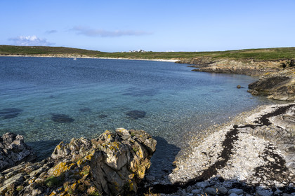 France, Finistère (29), Mer d'Iroise, Ile d'Ouessant, Baie de Lampaul, Porz Goret  sur la cote Sud
