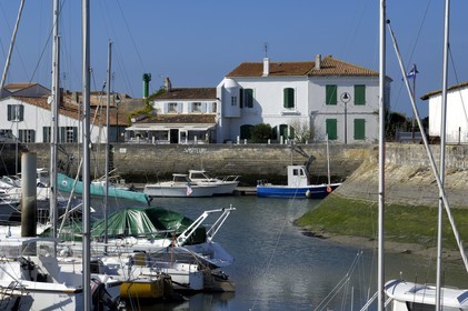 France, Charente-Maritime (17), ile de Ré, le port d' Ars-en-Ré