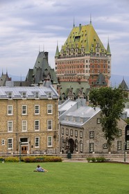 Canada, province de Québec, ville de Québec, Vieux-Québec classé Patrimoine Mondial de l' UNESCO, Château Frontenac depuis les plaines d' Abraham