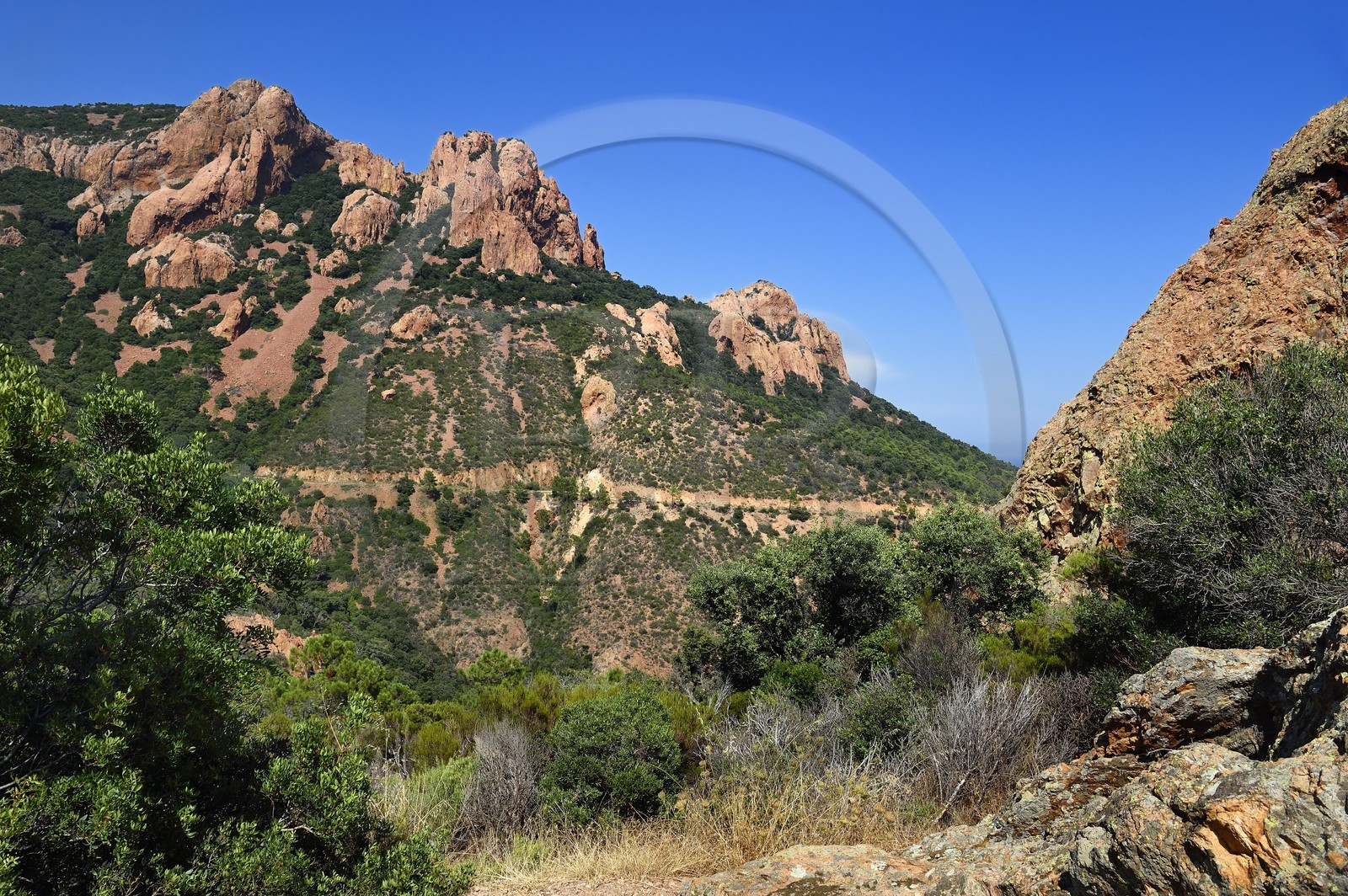 France, Var (83), Agay commune de Saint-Raphaël, massif de l'Estérel, le Pic du Cap Roux