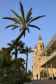 Principauté de Monaco, Monaco, Monte-Carlo, Société des Bains de Mer de Monaco, la facade coté mer du casino et de l'Opera conçu par l'architecte Charles Garnier, Mention obligatoire : Société des Bains de Mer de Monaco