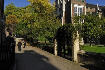 Royaume-Uni, Angleterre, Londres, portail dans le quartier de Temple Church