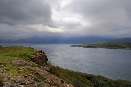 Royaume-Uni, Ecosse, Highland, Hébrides intérieures, Ile de Mull, Loch na Keal et le Ben More (966m)