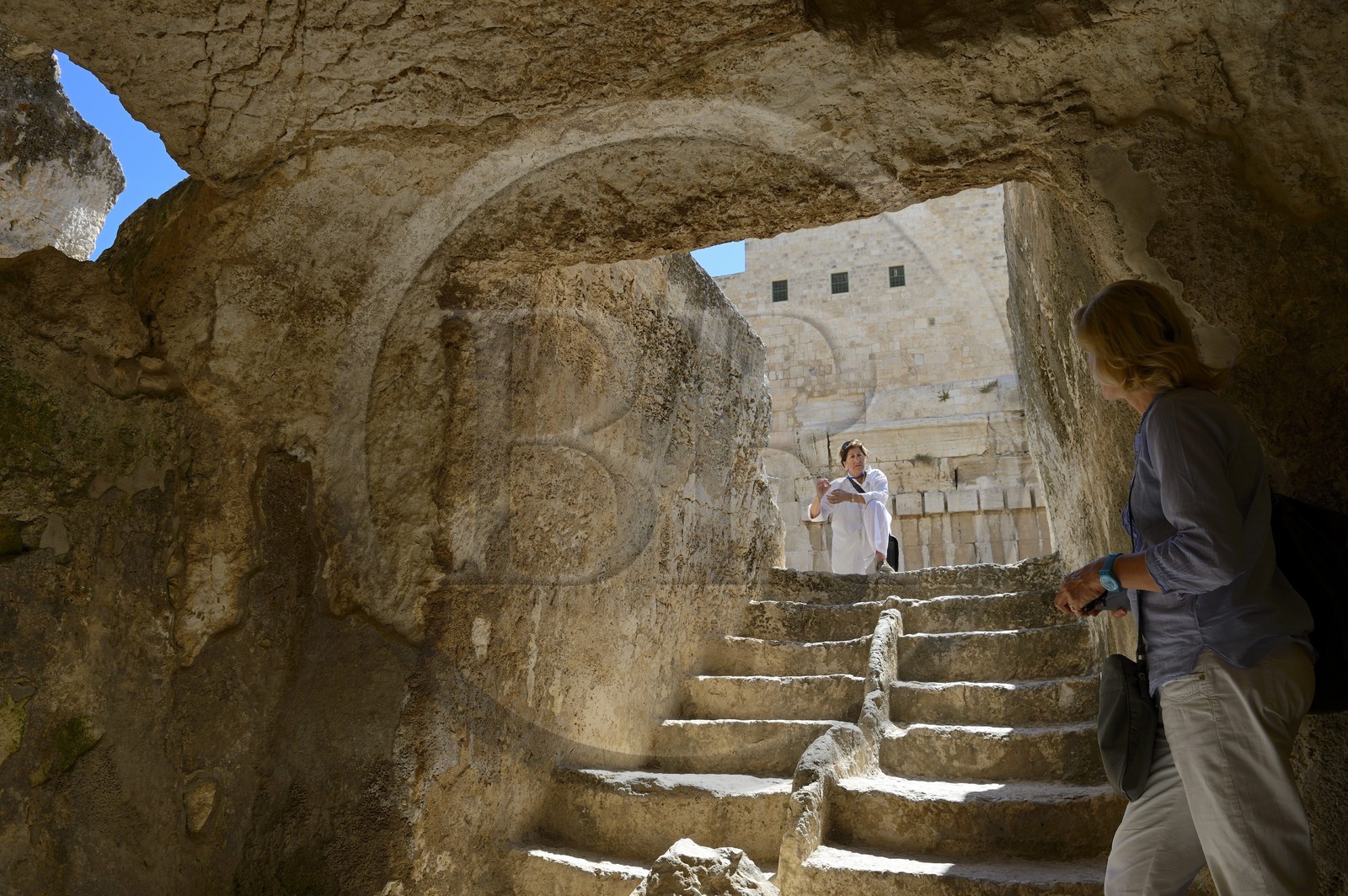 Israel, Jérusalem, ville sainte, vieille-ville classée Patrimoine Mondial de l'UNESCO, Le Mont du Temple au Centre Davidson, escalier du Mikvé (ou mikveh), bain rituel au pied du mur de soutènement ouest de l'esplanade du Temple construite par Hérode Ier le Grand