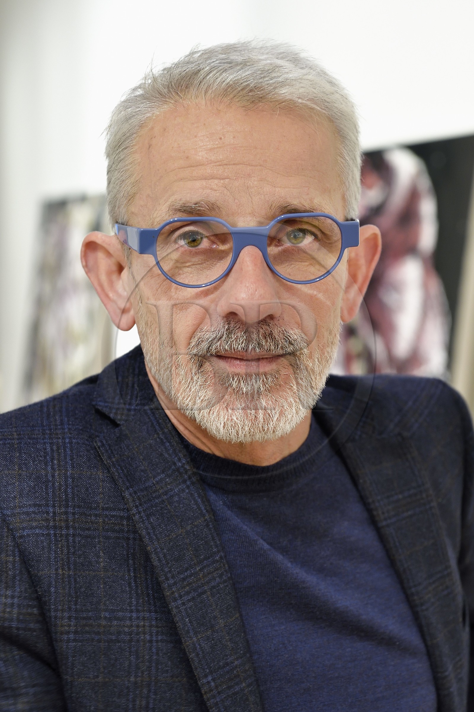 France, Paris (75), l'artiste peintre Philippe Cognée préparant son exposition à la galerie Templon