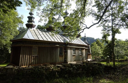 Pologne, Précarpates, église en bois de Komancza classée Patrimoine Mondial de l'UNESCO