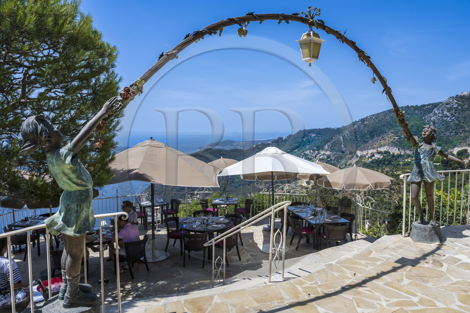 France, Alpes-Maritimes (06), le village perché d'Eze, hotel et restaurant du Chateau de la Chèvre d'or
