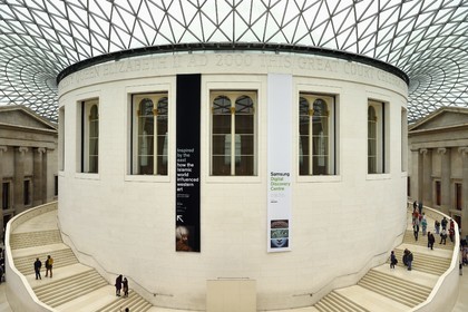 Royaume-Uni, Londres, quartier de Bloomsbury, le British Museum, Queen Elizabeth II Great Court dessinée par le cabinet d'architecture Foster and Partners