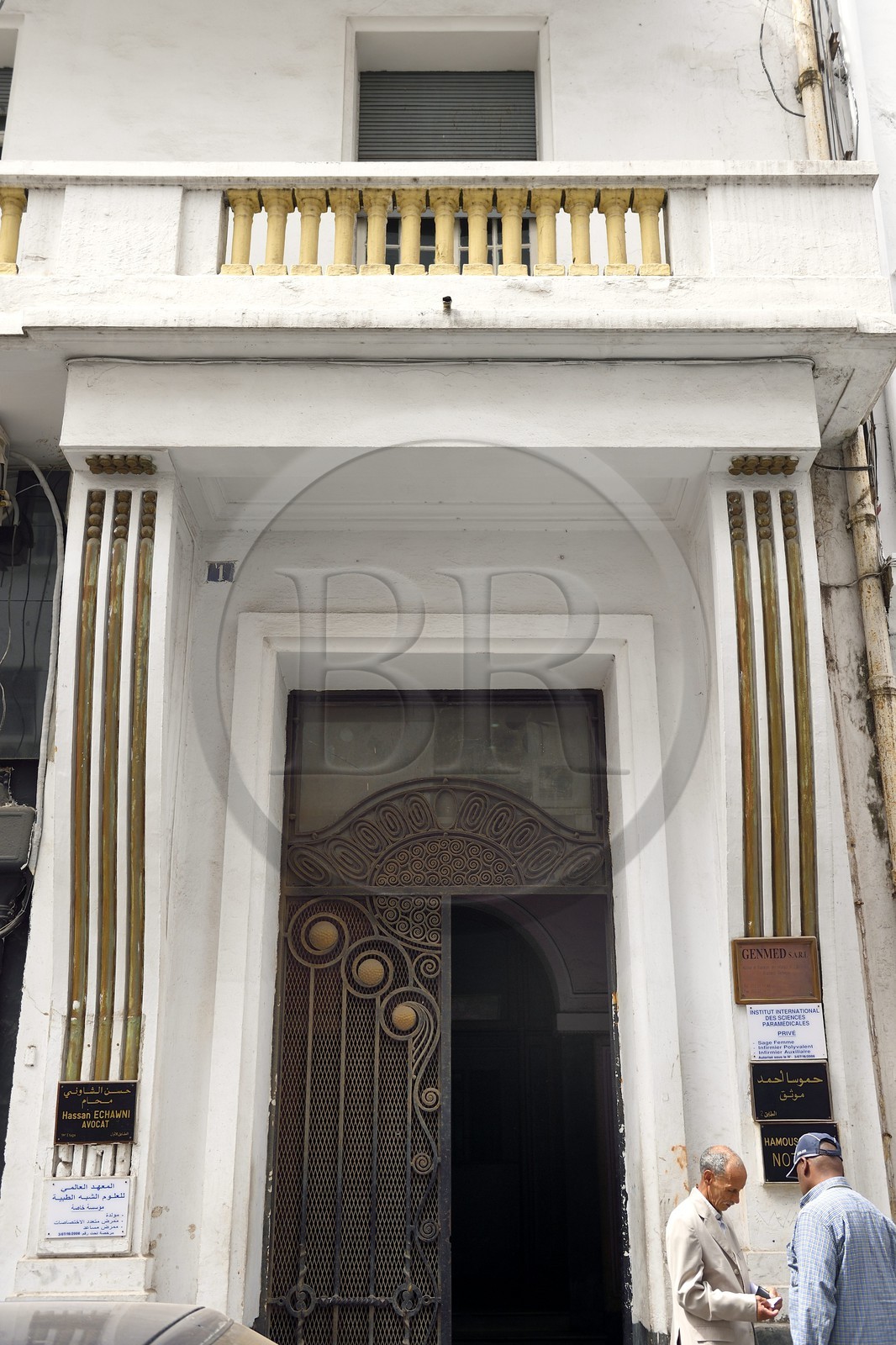 Maroc, Casablanca, entrée d'un immeuble Art Déco de l'avenue Hassan II