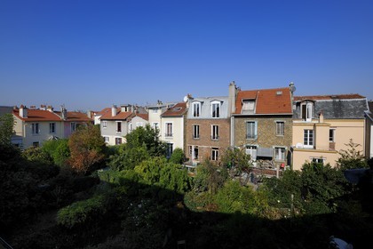 France, Paris (75), 20ème arr, La campagne à Paris maisons avec jardins au coeur de la ville, le quartier du film le Petit Nicolas