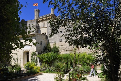 France, Gard (30), Uzès, le jardin médiéval et la Tour Bermonde du château Ducal dit le Duché d'Uzès