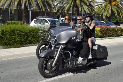 France, Var (83), Presqu'Ile de Saint-Tropez, Cogolin, défilé de Harley pour l'Eurofestival, plus gros rassemblement de Harley-Davidson d'Europe
