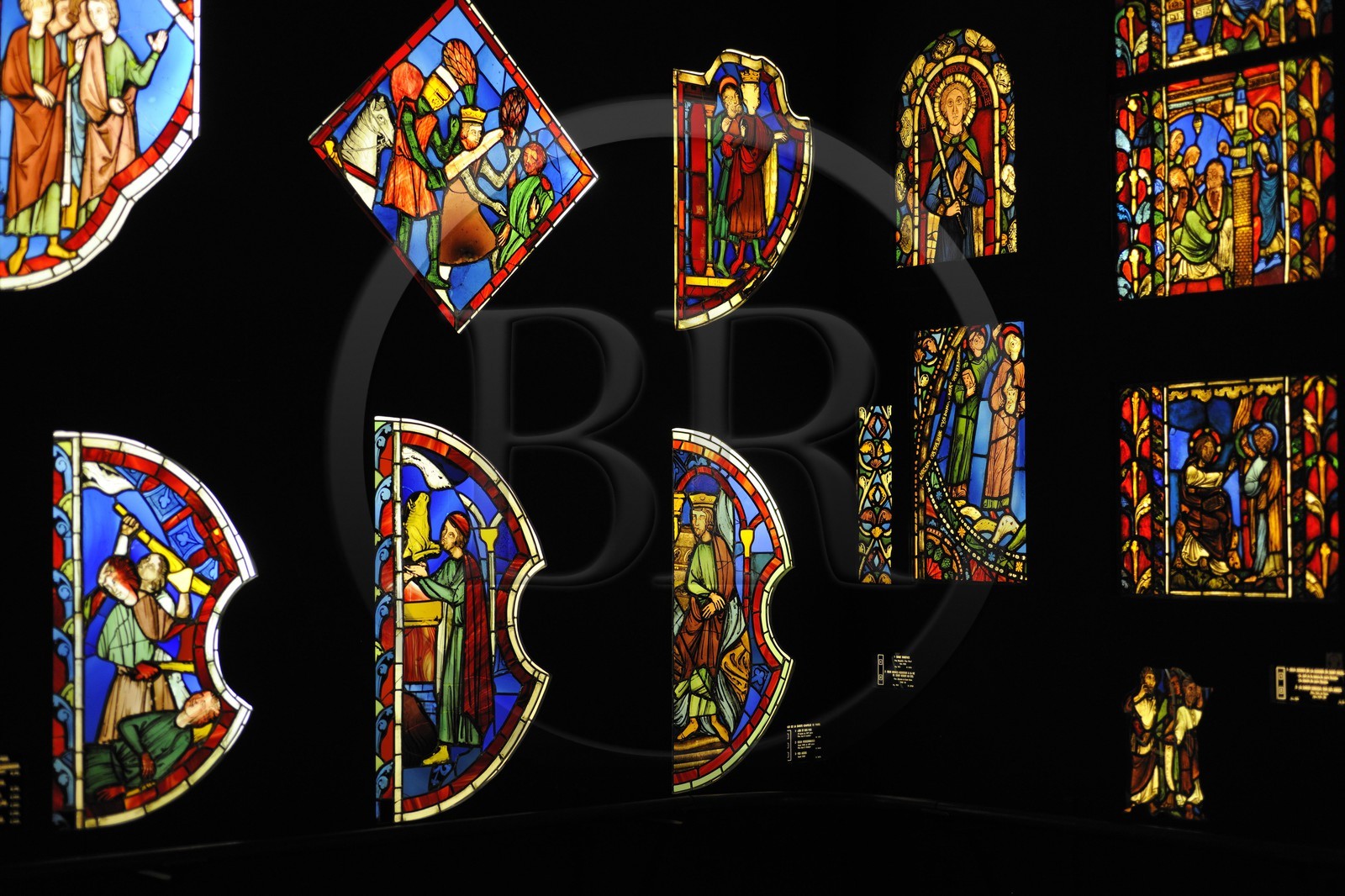 France, Paris (75), musée du Moyen-Age, ancien hôtel de Cluny, vitraux