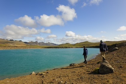 Islande, Région de Reykjavik, vallée de Krisuvik, le lac de Grainvatn au sud du lac Kleifarvatn