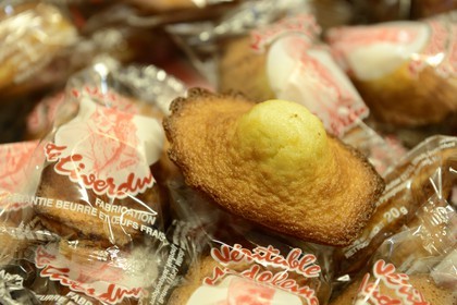 France, Meurthe-et-Moselle (54), Liverdun, la véritable madeleine de Liverdun fabriquée par une biscuiterie artisanale