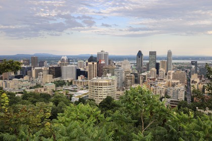 Canada, province de Québec, Montréal, la ville depuis le Belvédère du Chalet au parc Mont-Royal