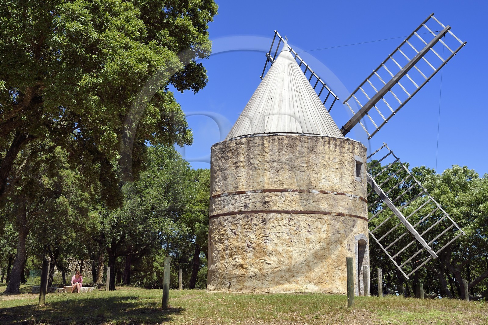 France, Var (83), Presqu'Ile de Saint-Tropez, Ramatuelle, moulin à vent de Paillas