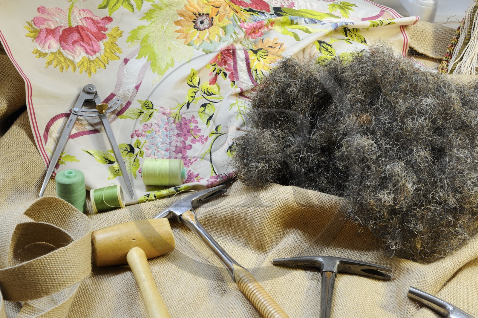 France, Yvelines (78), château de Versailles, ateliers de restauration du château, atelier de tapisserie