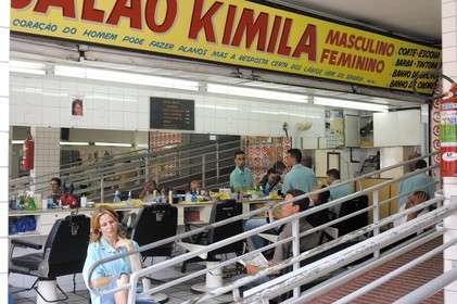 Brésil, Etat du Minas Gerais, Belo Horizonte, salon de coiffure
