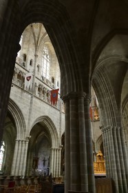 France, Côtes-d'Armor (22), Tréguier, nef de la cathédrale Saint-Tugdual