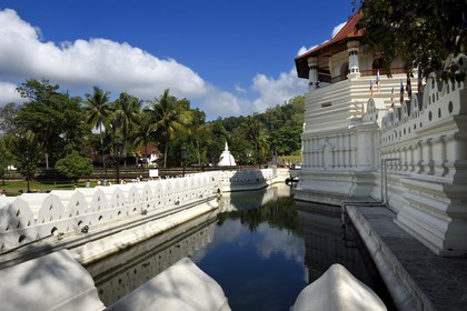 Sri Lanka, province du centre, Kandy, ville sacrée classée patrimoine mondial de l'UNESCO, Temple de la Dent de Bouddha (Sri Dalada Maligawa)