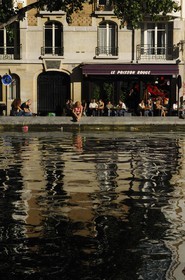 France, Paris (75), canal Saint-Martin, bistro du quai de Jemmapes